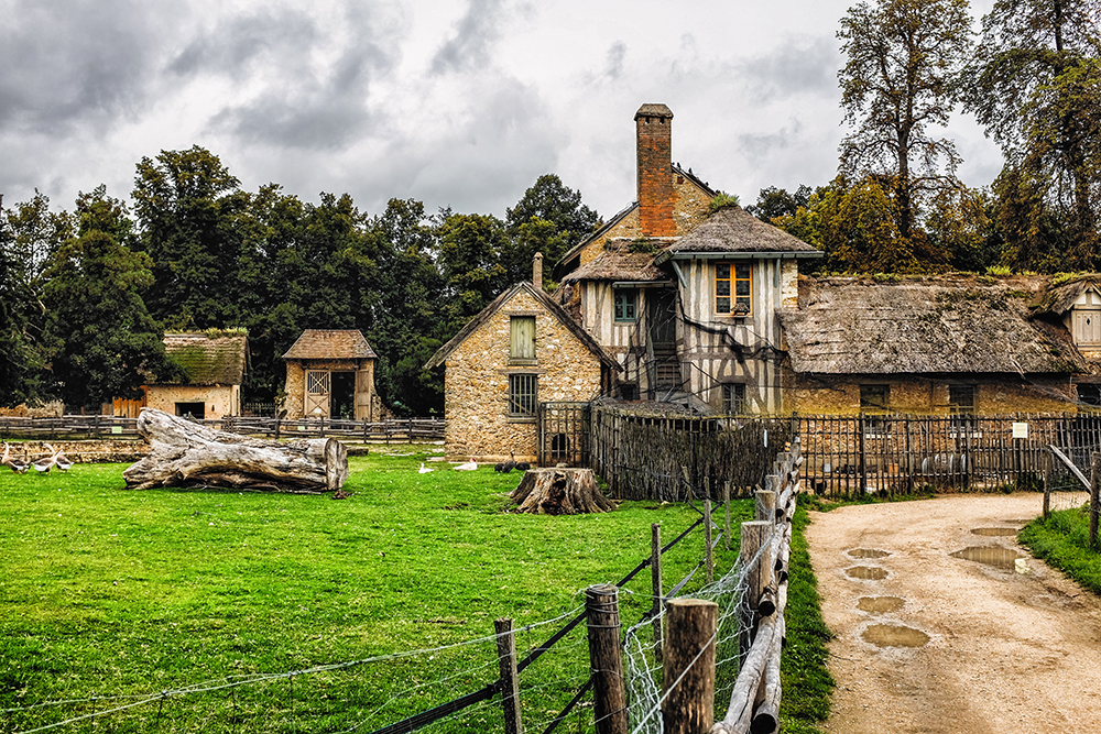 Paris Versailles Hamlet Paris France