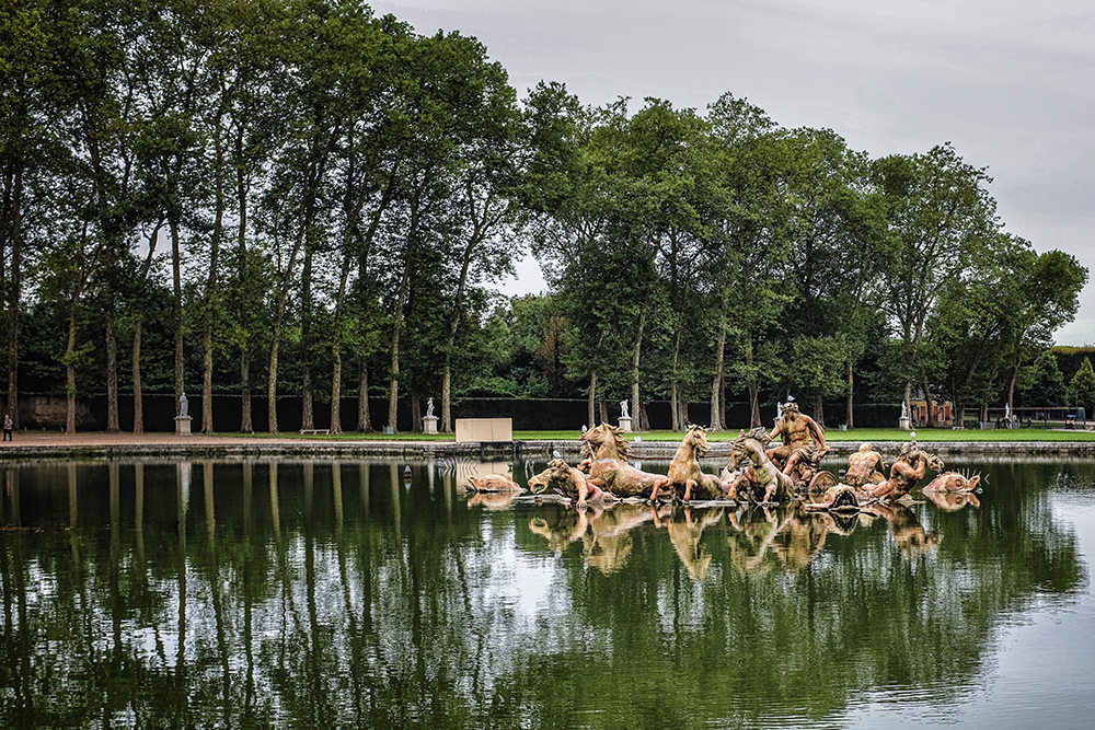Paris Versailles pond sculpture Paris France