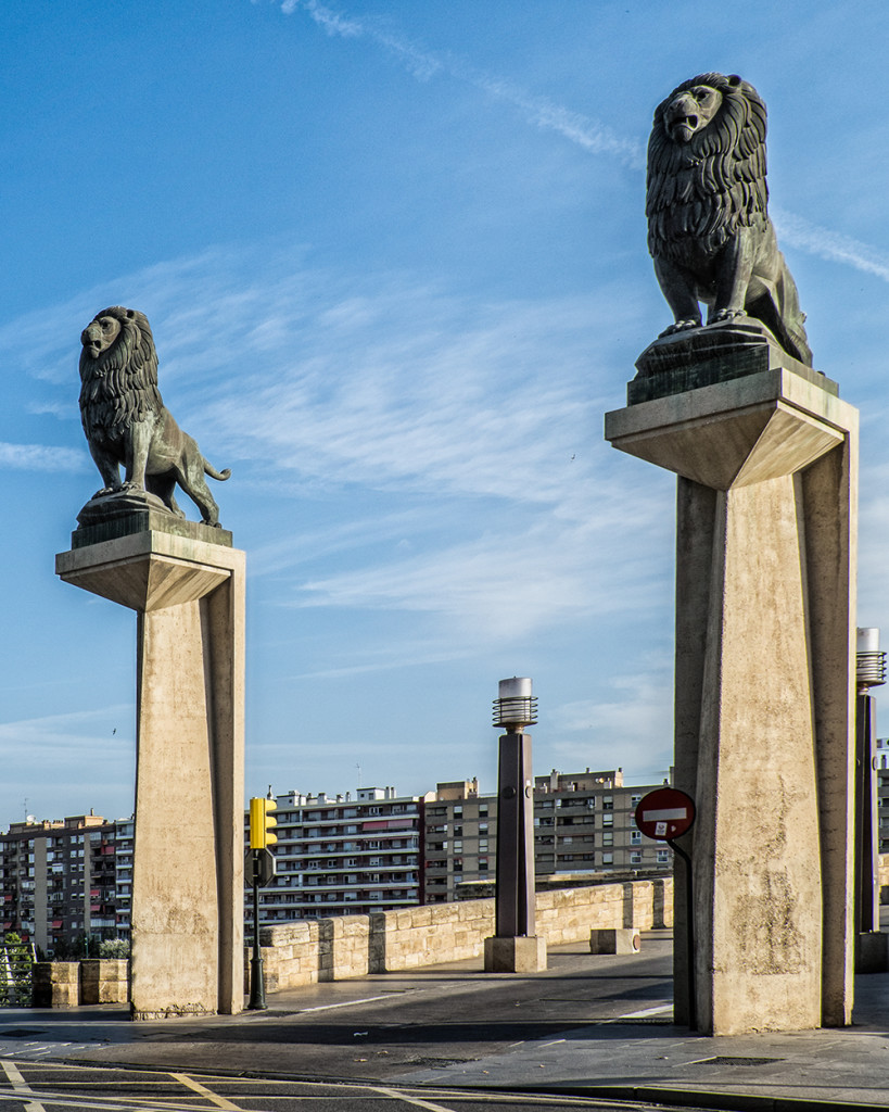 Puente de Piedra lions Zaragoza Spain