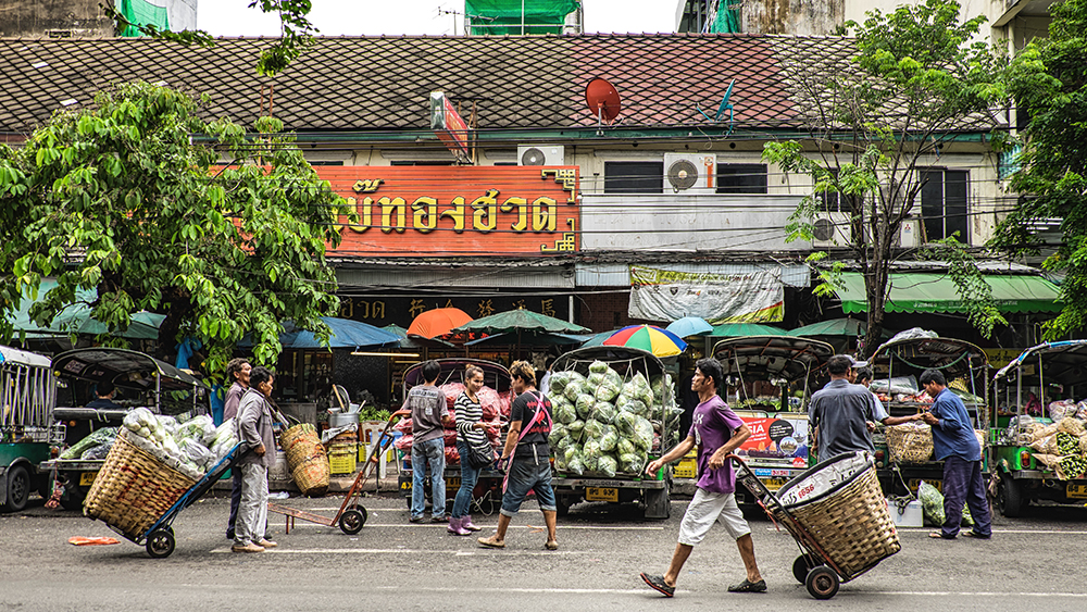 Pak Khlong Talat Flower Market buyers Bangkok Thailand