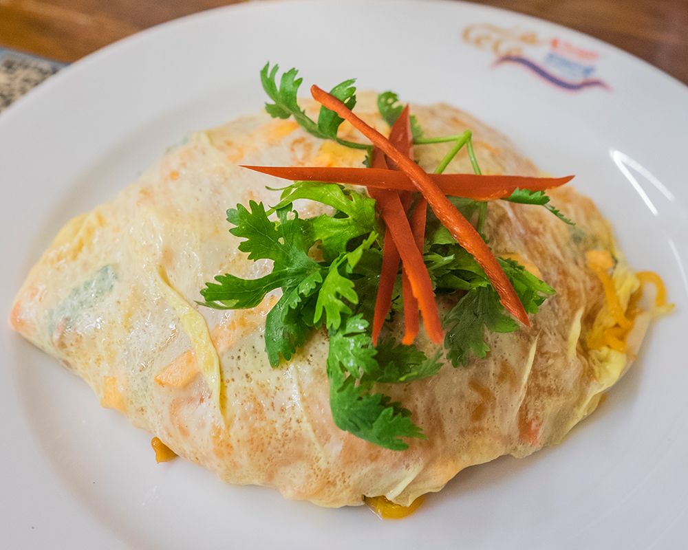 Thipsamai egg wrapped Pad Thai Bangkok Thailand
